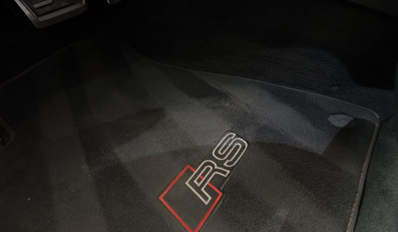 
								AUDI RS4 full									