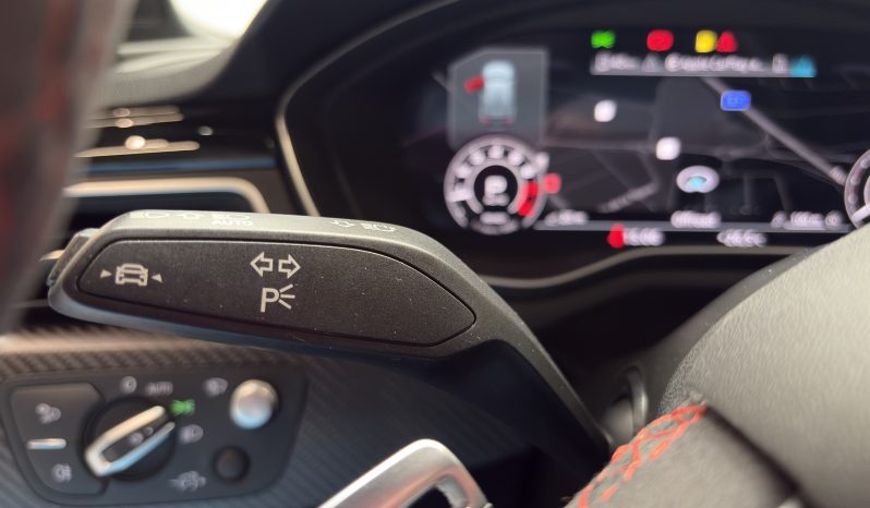 
								AUDI RS4 full									