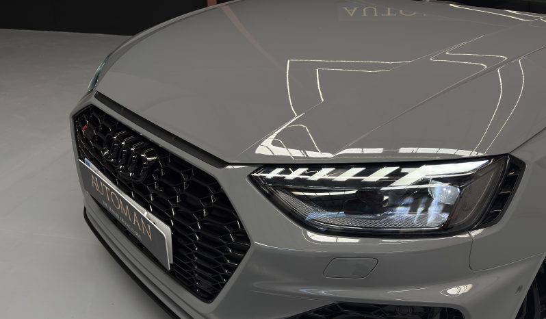 
								AUDI RS4 full									