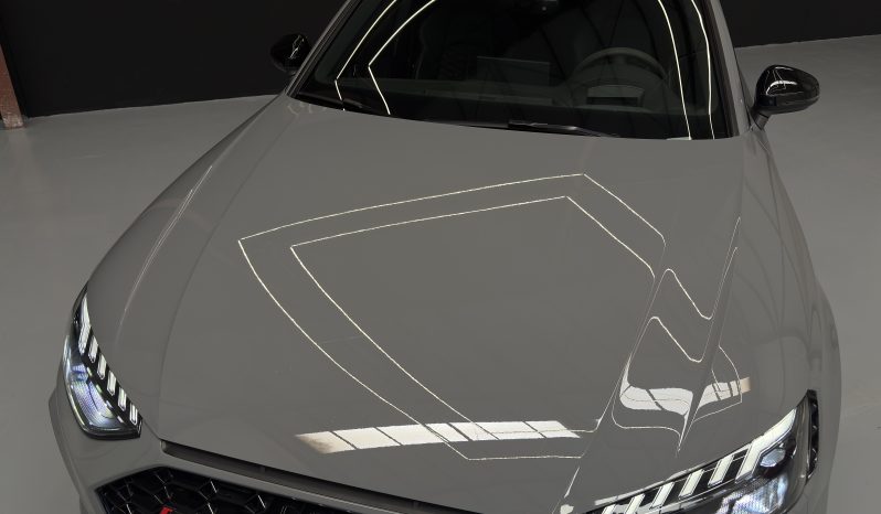 
								AUDI RS4 full									