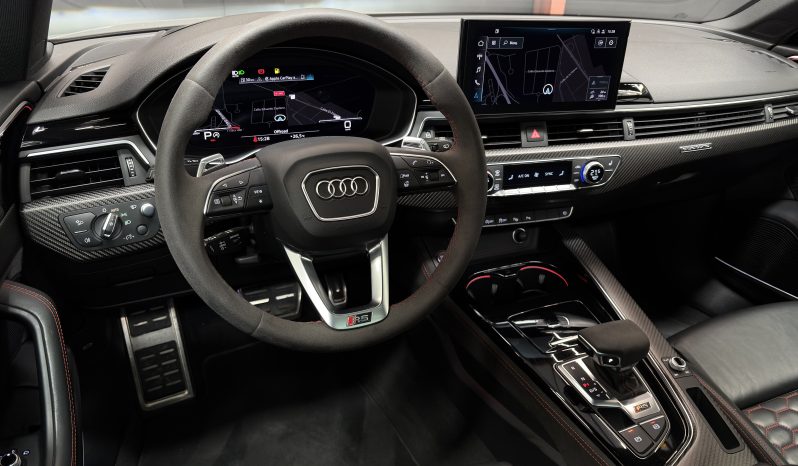 
								AUDI RS4 full									