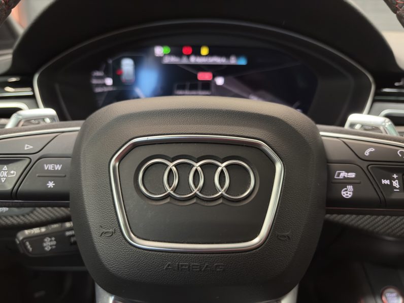 
								AUDI RS4 full									