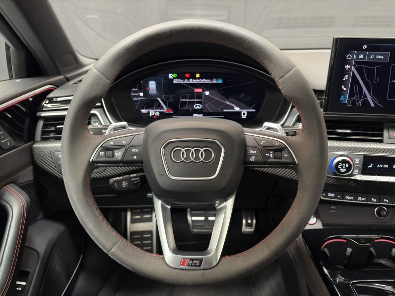 
								AUDI RS4 full									