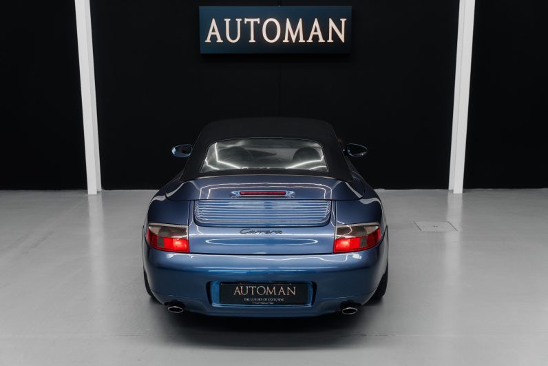 
								Porsche 911 Carrera Cabrio (996) full									