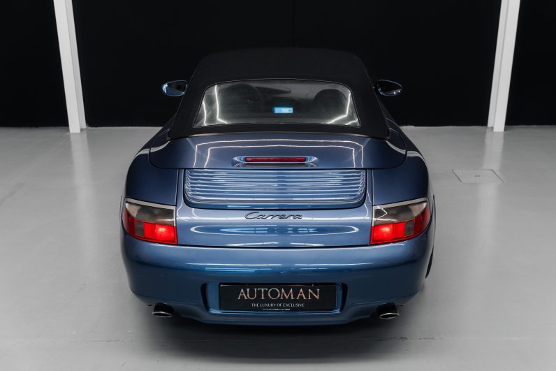 
								Porsche 911 Carrera Cabrio (996) full									