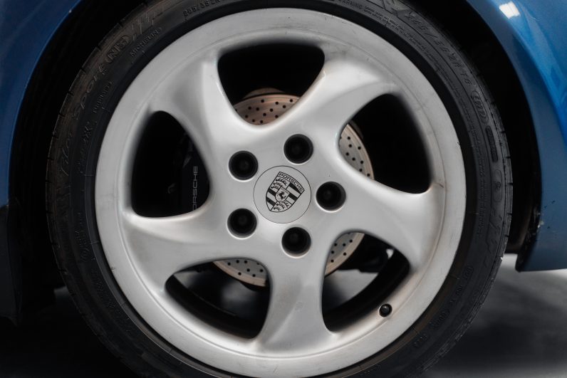 
								Porsche 911 Carrera Cabrio (996) full									