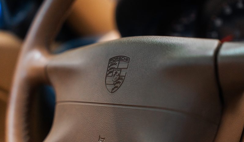 
								Porsche 911 Carrera Cabrio (996) full									