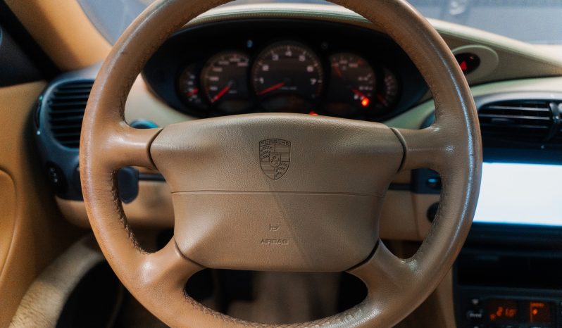 
								Porsche 911 Carrera Cabrio (996) full									