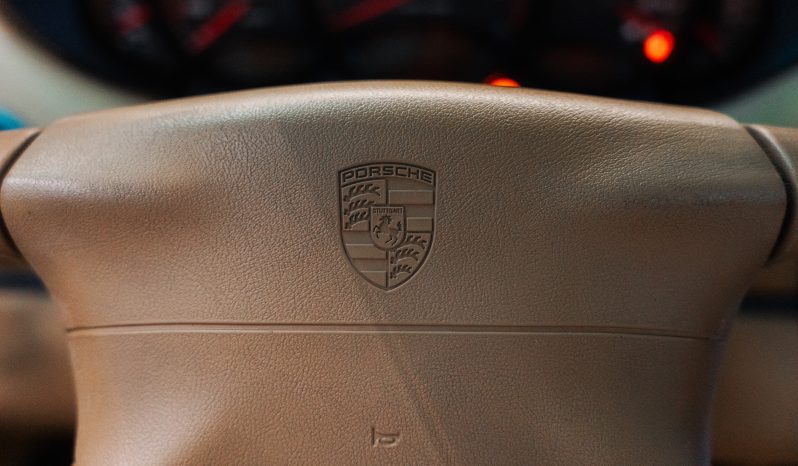 
								Porsche 911 Carrera Cabrio (996) full									