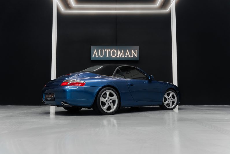 
								Porsche 911 Carrera Cabrio (996) full									