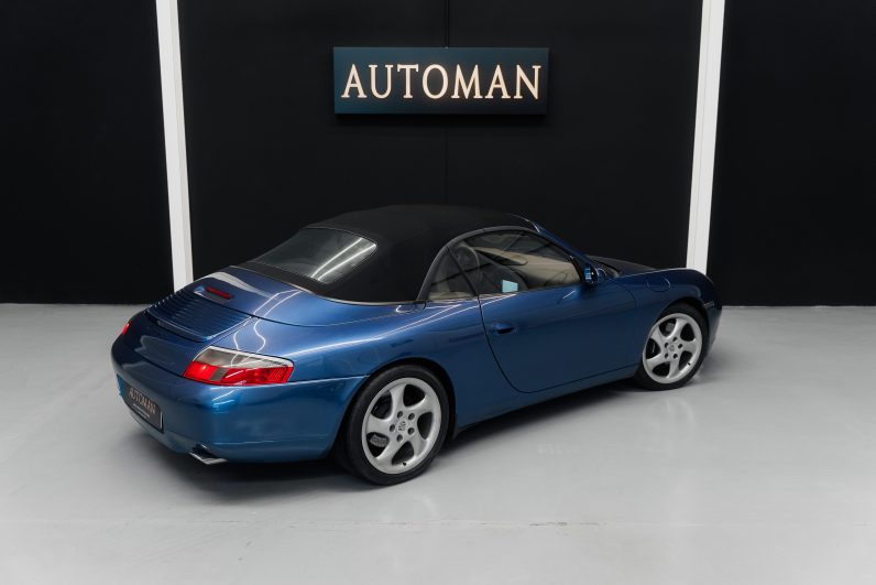 
								Porsche 911 Carrera Cabrio (996) full									
