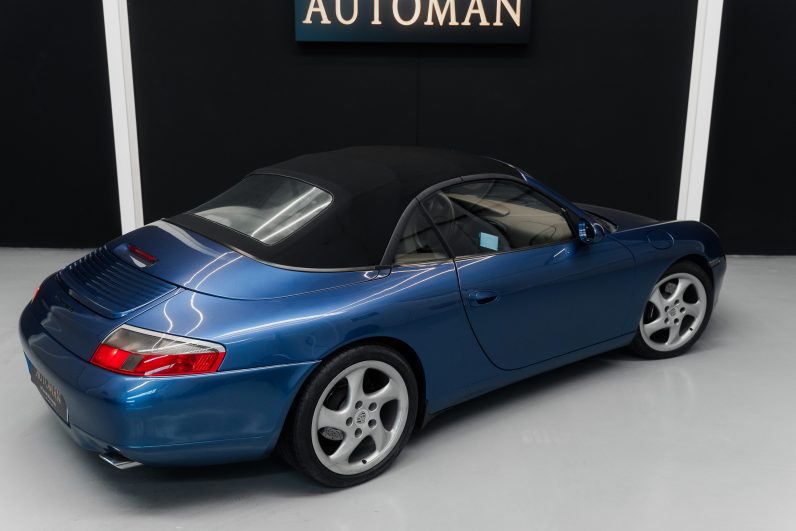 
								Porsche 911 Carrera Cabrio (996) full									