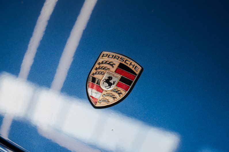 
								Porsche 911 Carrera Cabrio (996) full									