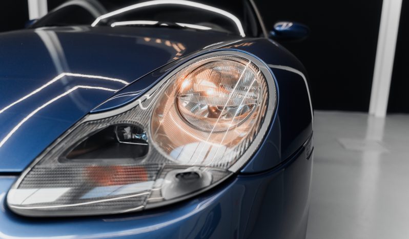 
								Porsche 911 Carrera Cabrio (996) full									