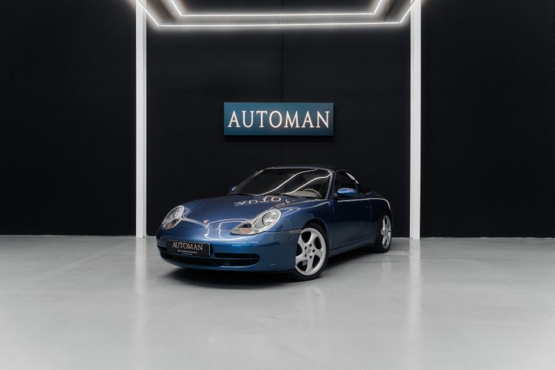 
								Porsche 911 Carrera Cabrio (996) full									