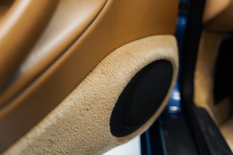 
								Porsche 911 Carrera Cabrio (996) full									